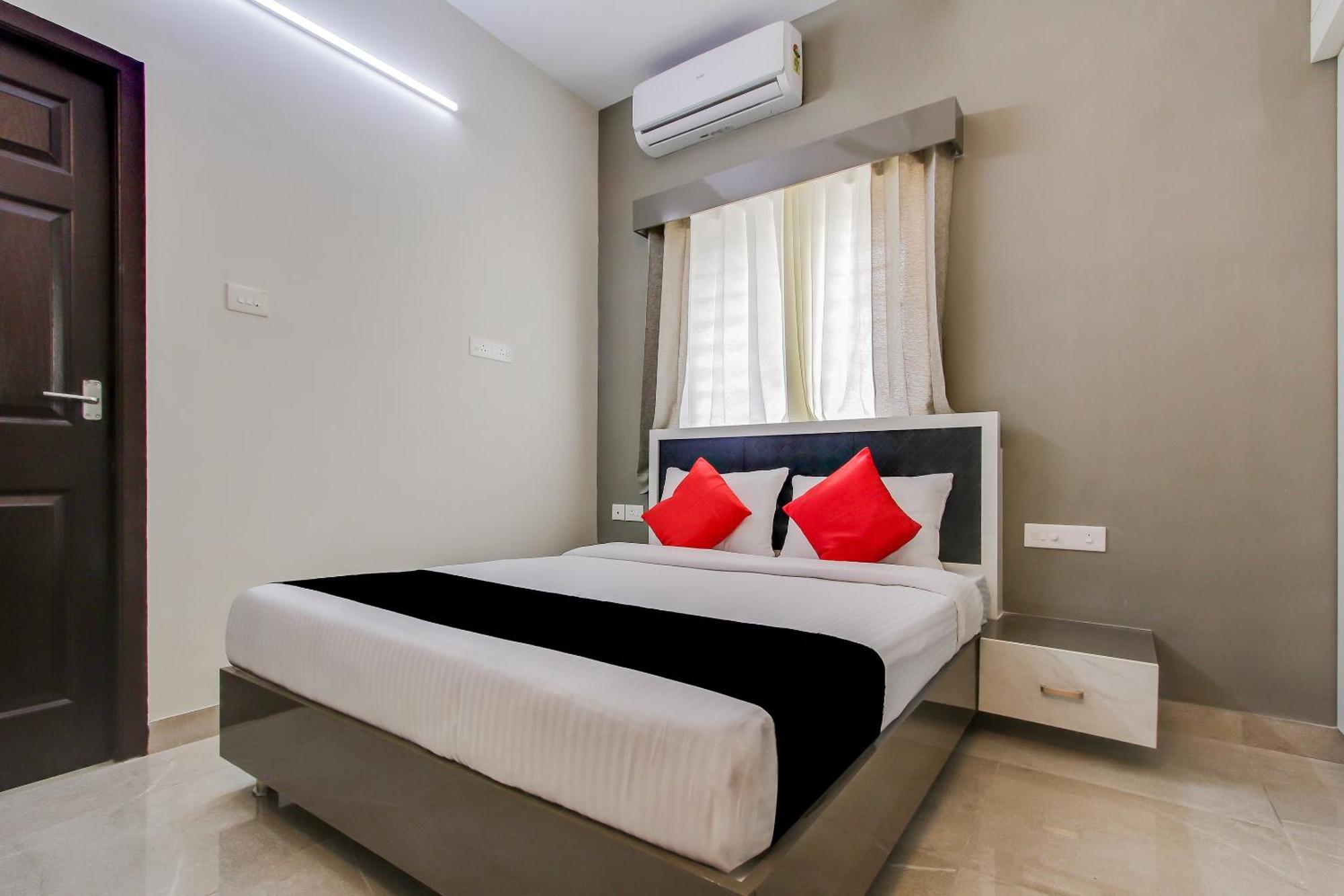 Capital O New Paradise Inn Irugur Exterior photo